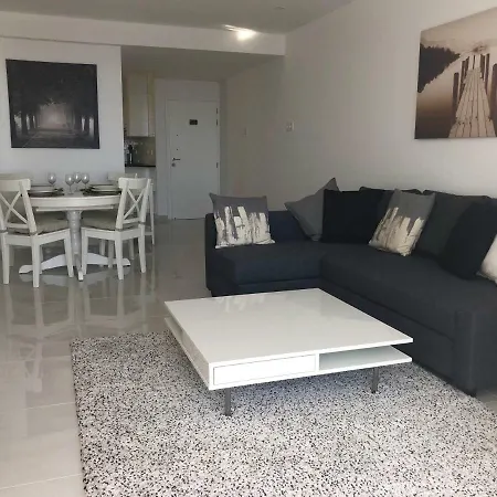 Seafront - Lordos Beach Gardens Apartment